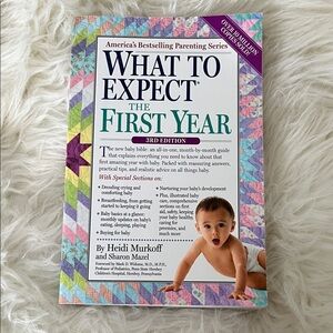 What to Expect the First Year Book - Multicolor Cover
